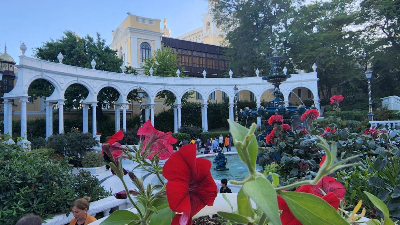 Econom Maxim Hotel Baku Eksteriør billede